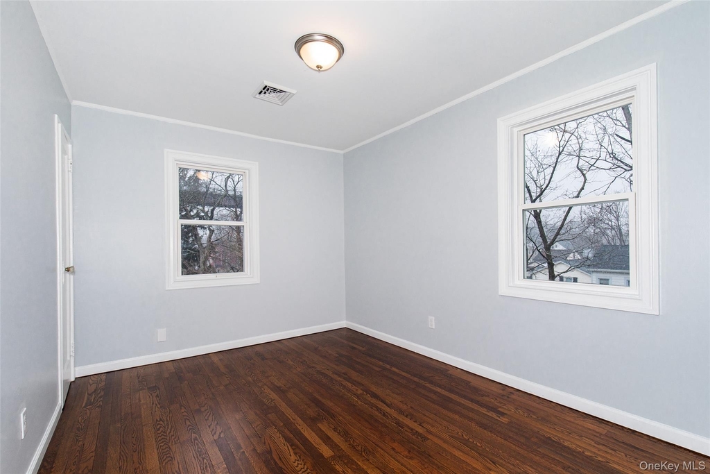 1 Bain Avenue - Photo 7