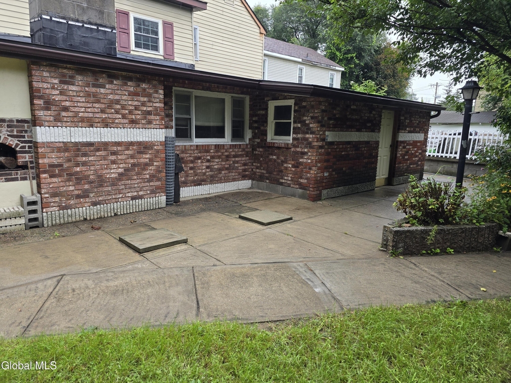 3206 Guilderland Avenue - Photo 6