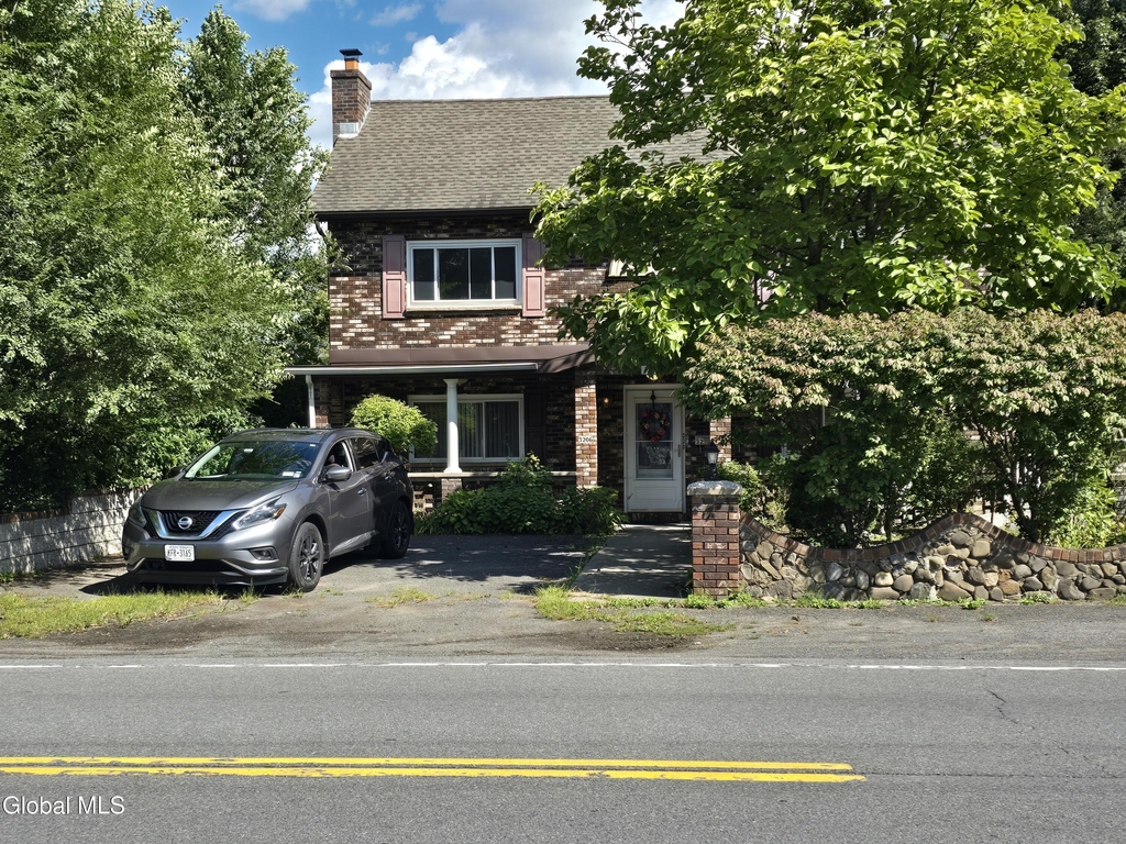 3206 Guilderland Avenue - Photo 0