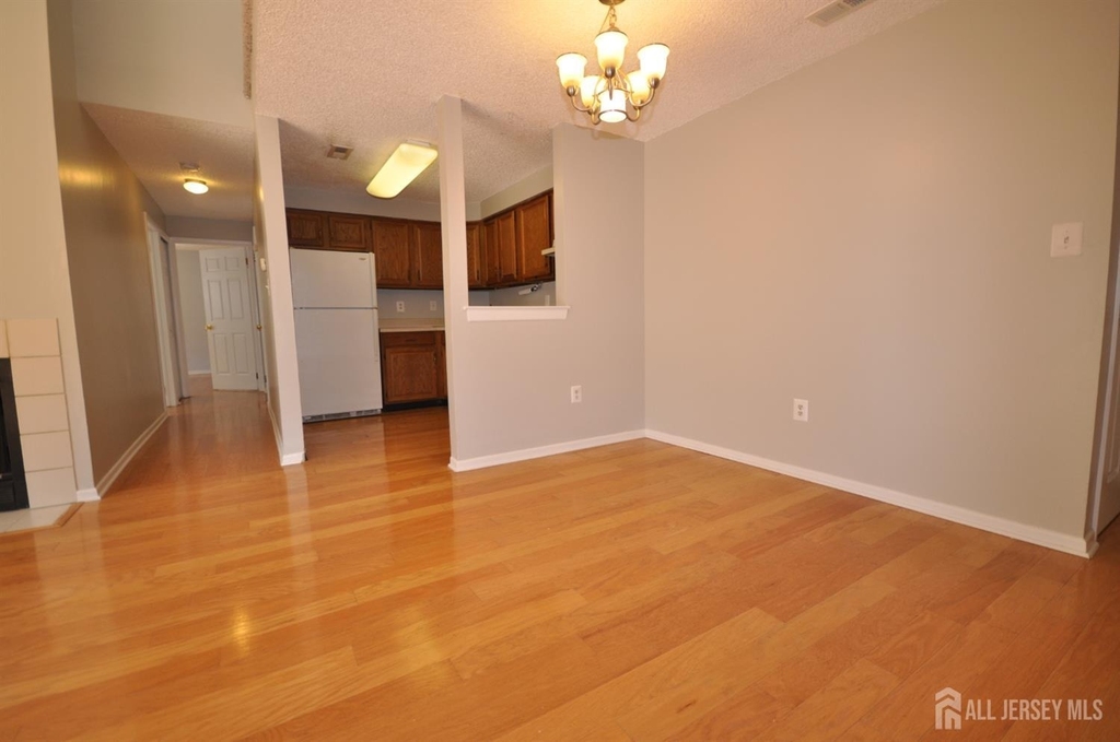 8020 Tamarron Drive - Photo 3