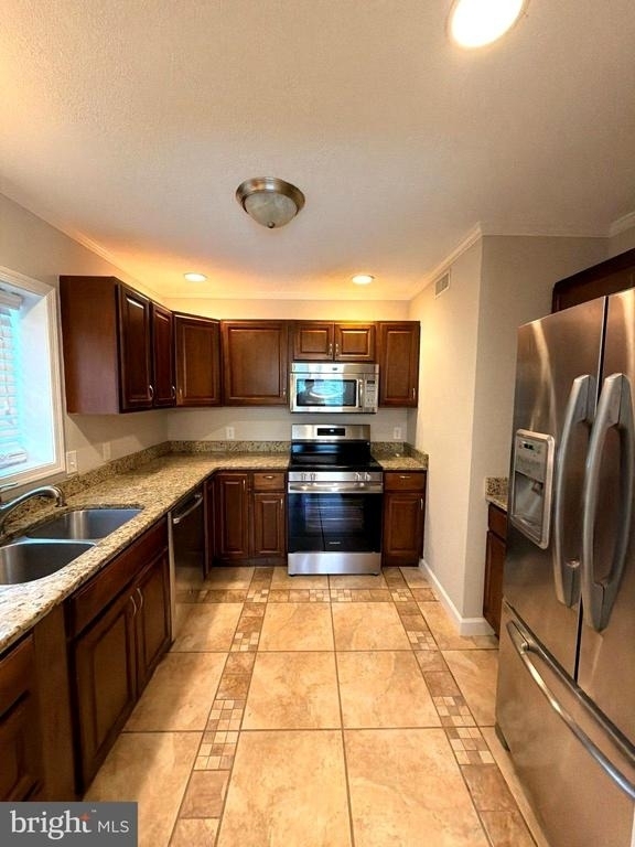 202 Buckingham Lane - Photo 4