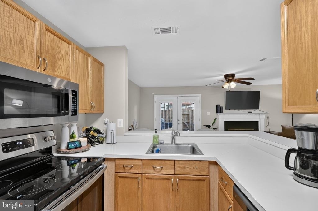 10925 Postern Court - Photo 2
