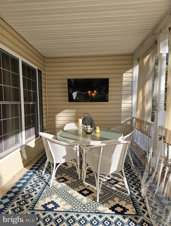 607 Liberty Boulevard - Photo 2