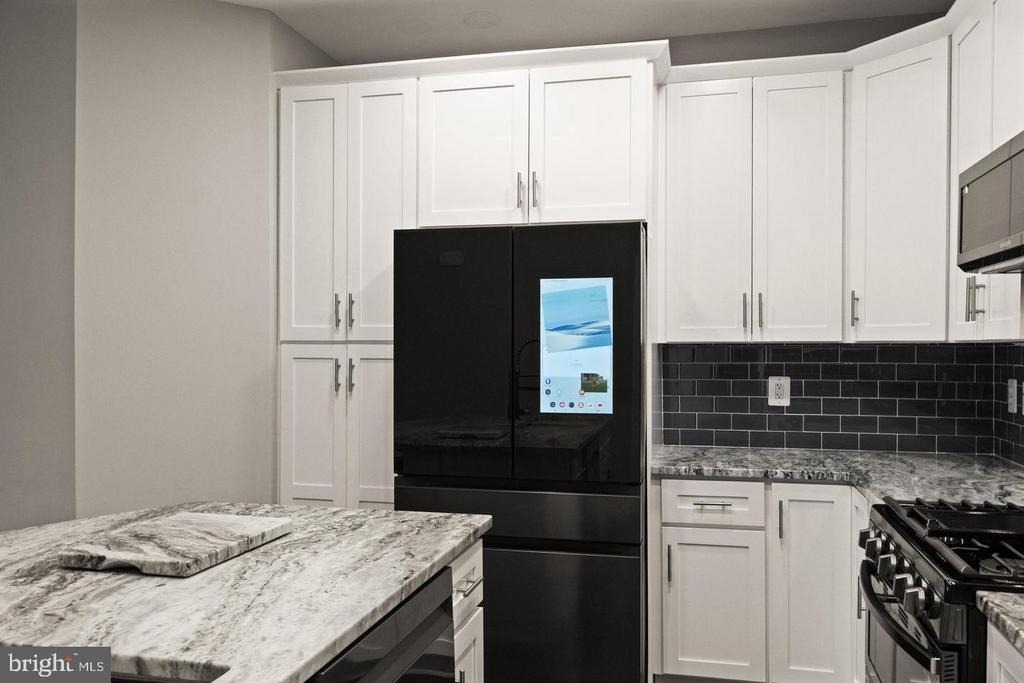 9541 Center Street - Photo 17