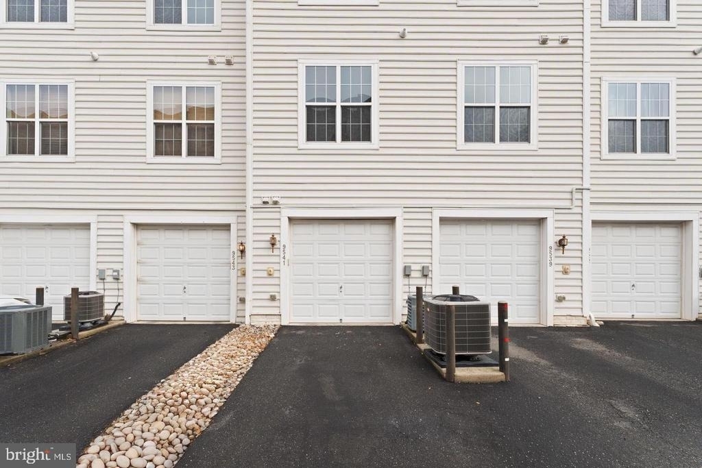 9541 Center Street - Photo 39