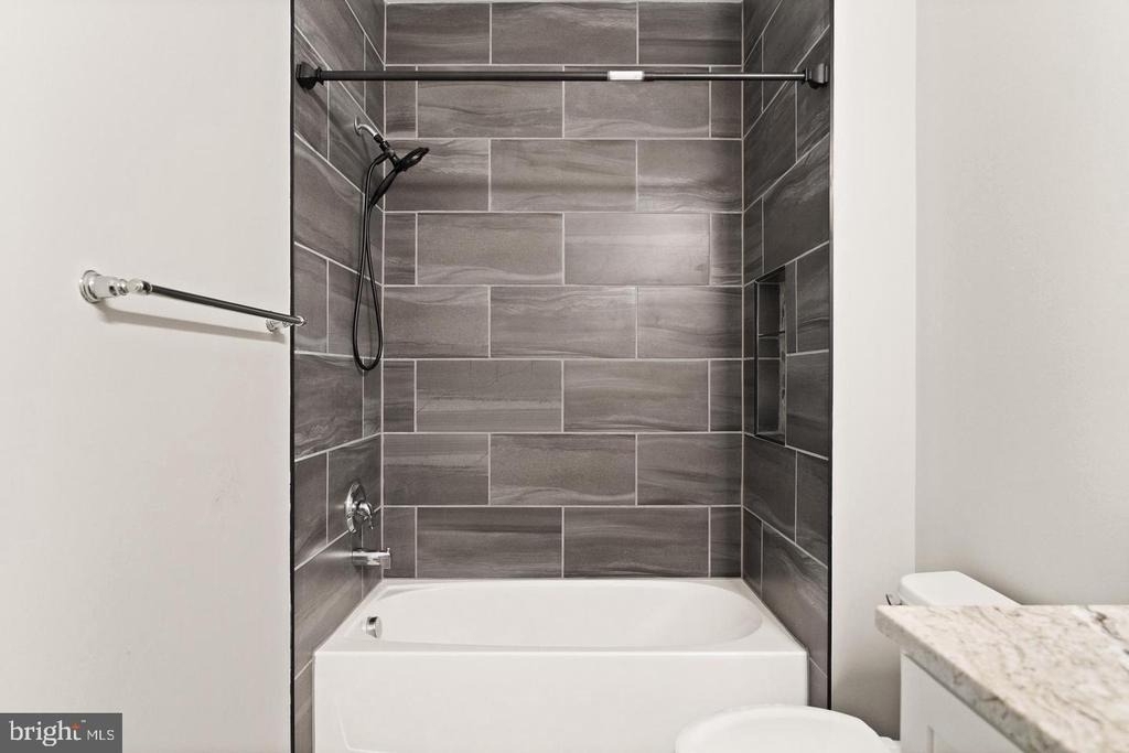 9541 Center Street - Photo 33