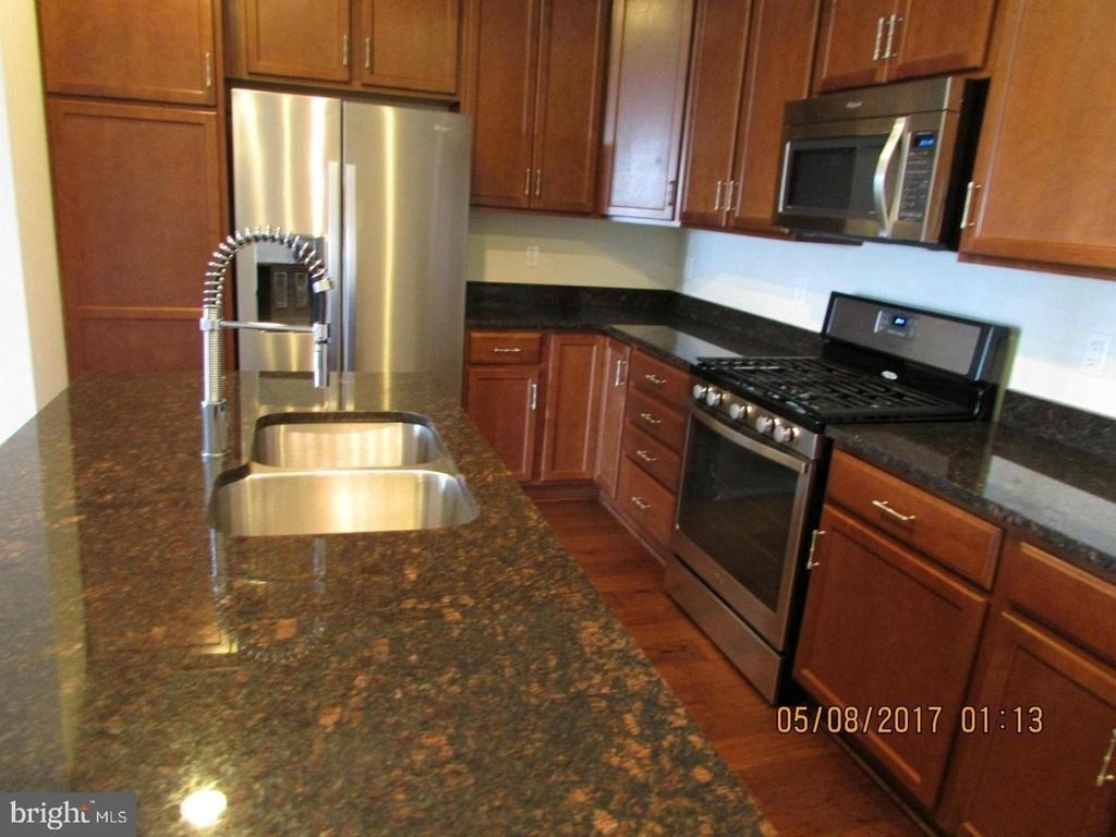 20606 Maitland Terrace - Photo 3