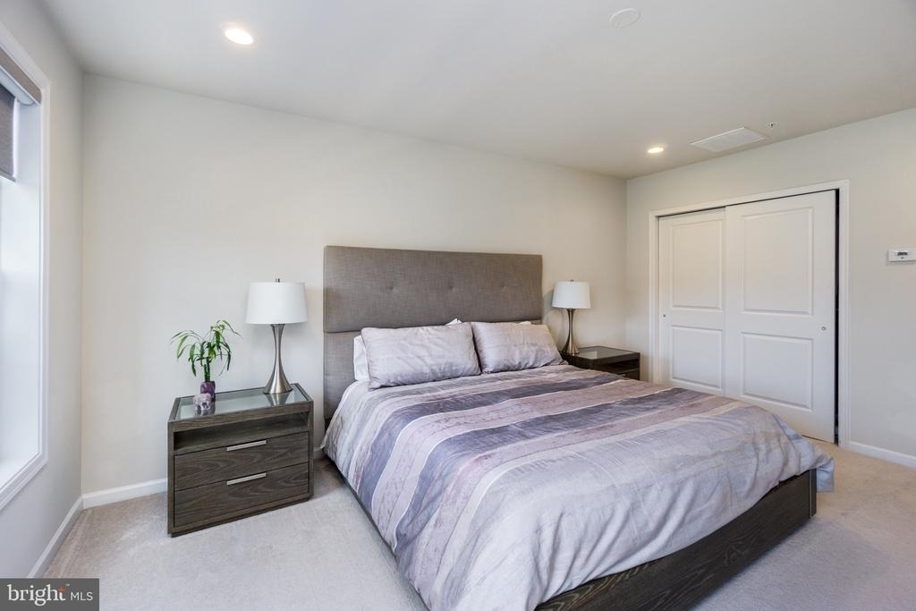 22503 Naugatuck Square - Photo 21
