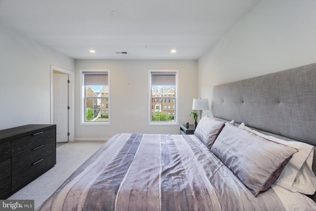 22503 Naugatuck Square - Photo 23