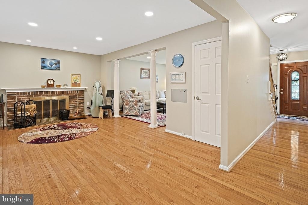 9220 Burnetta Drive - Photo 12
