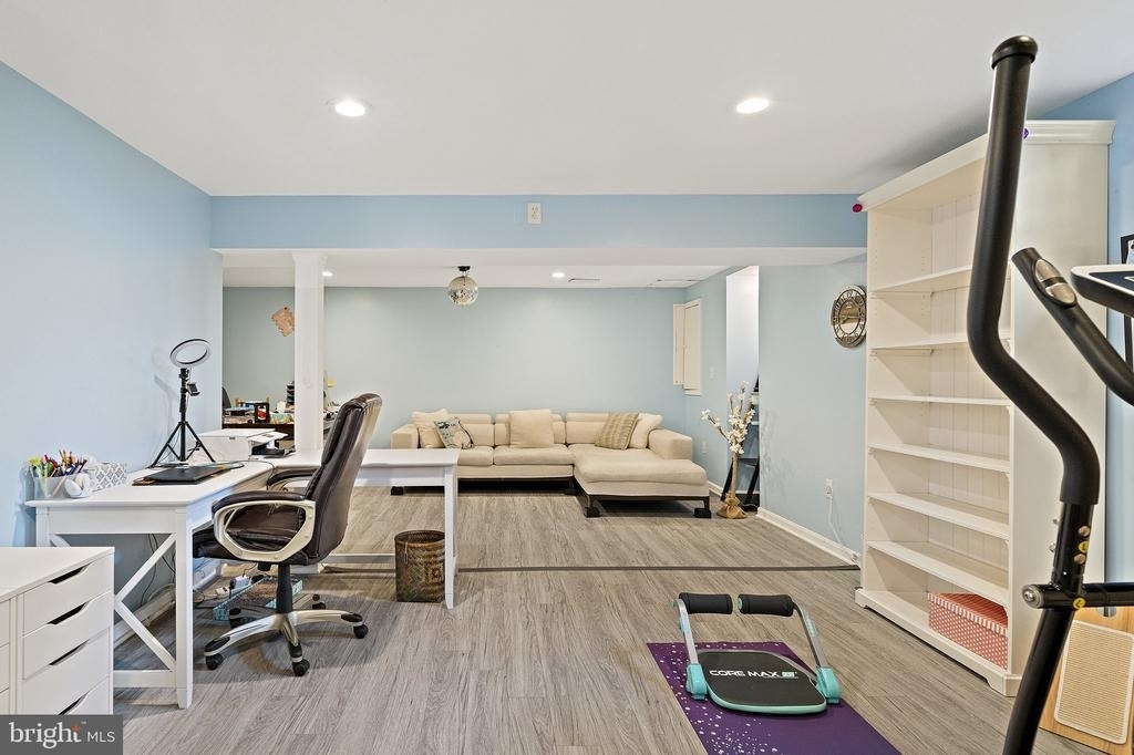 9220 Burnetta Drive - Photo 44