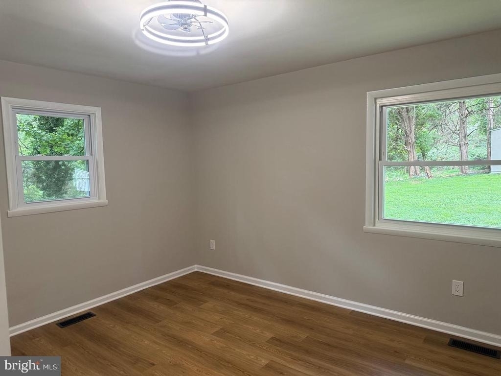 8093 Meetze Road - Photo 26
