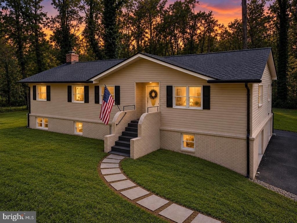 8093 Meetze Road - Photo 12