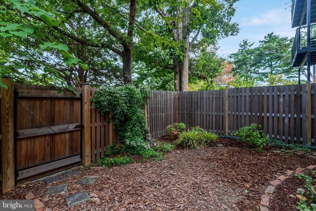 2883 S Abingdon Street - Photo 34