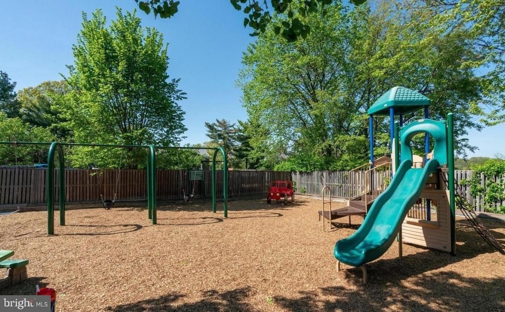 2883 S Abingdon Street - Photo 37