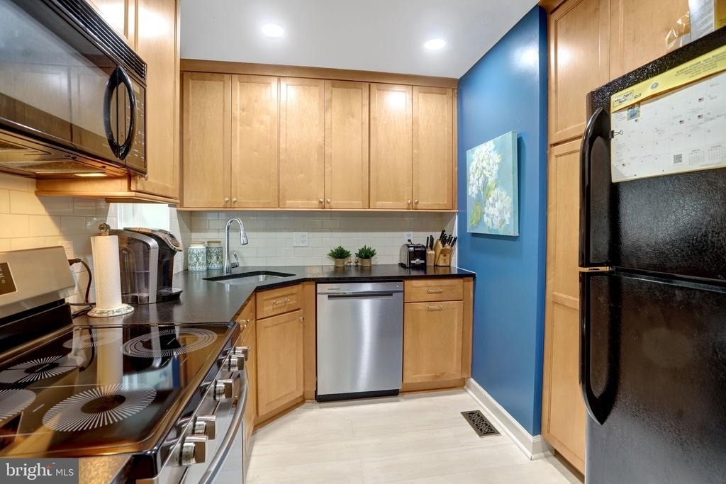 2883 S Abingdon Street - Photo 13