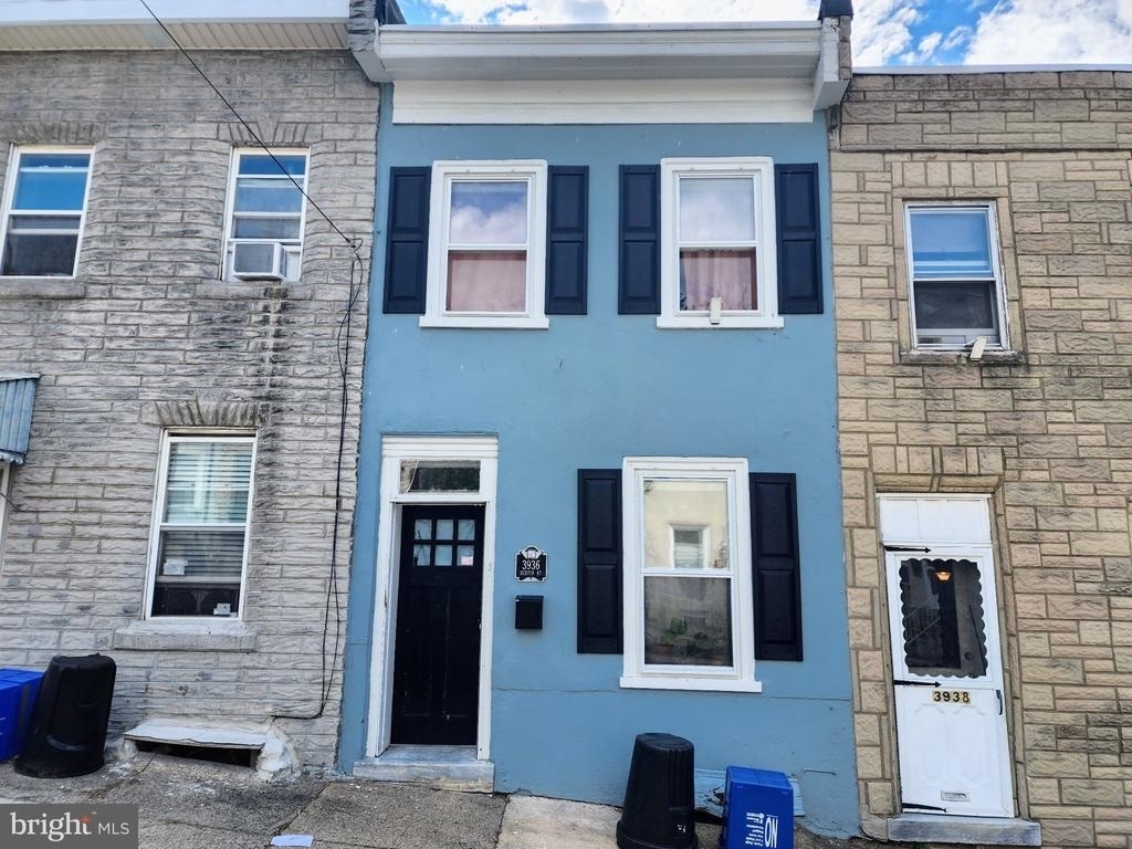 3936 Dexter Street - Photo 0