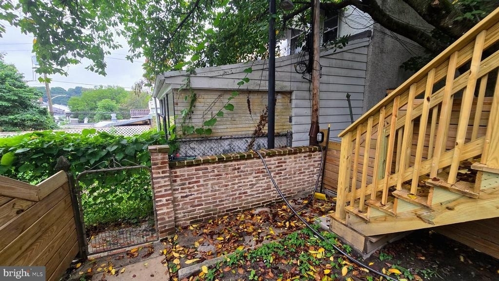 3936 Dexter Street - Photo 24