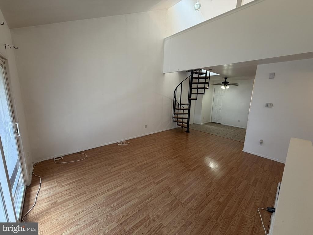 7751 Oxford Avenue - Photo 2