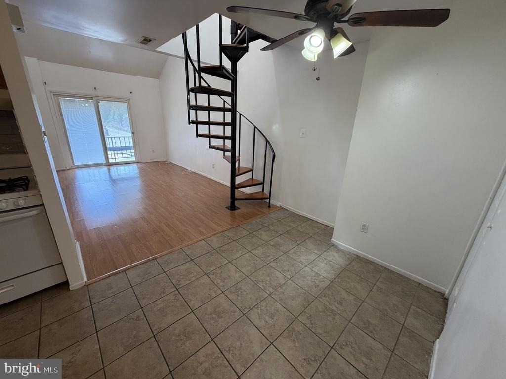 7751 Oxford Avenue - Photo 7