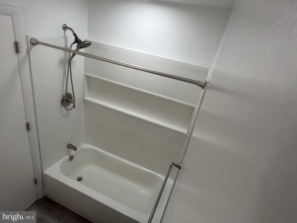 9750 Hilspach Street - Photo 7