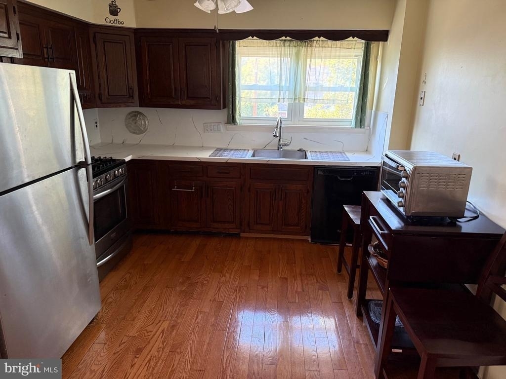 3555 Churchill Lane - Photo 1
