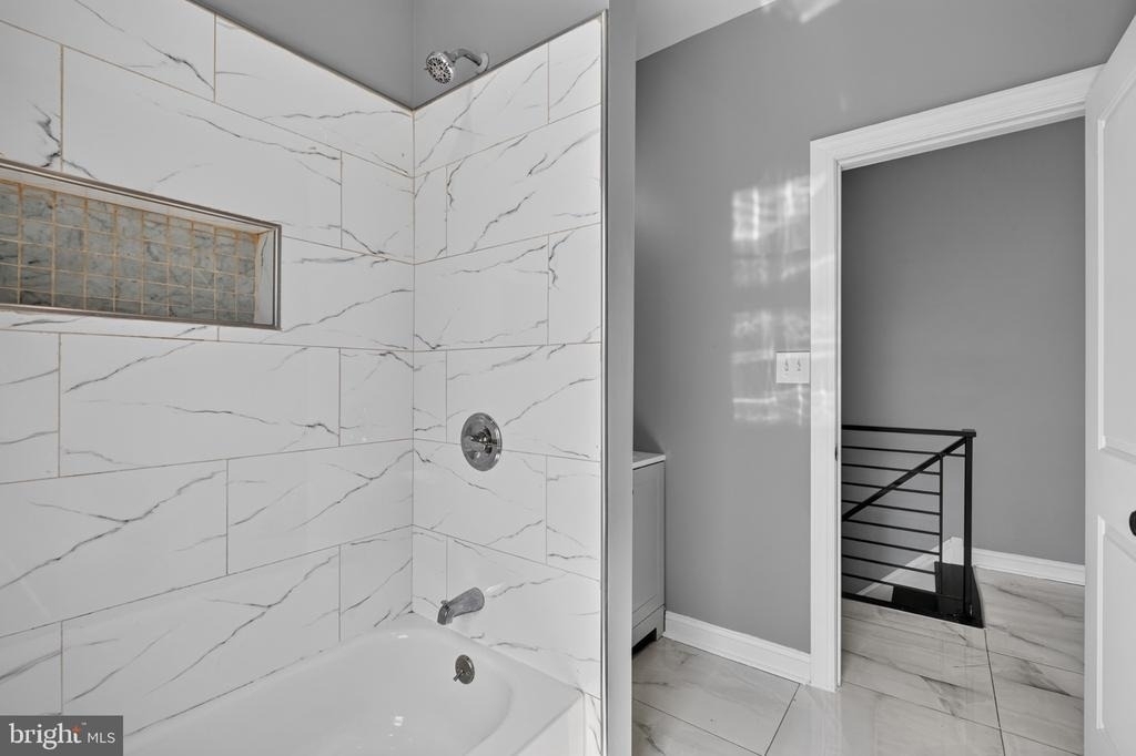 2141 S 64th Street - Photo 5