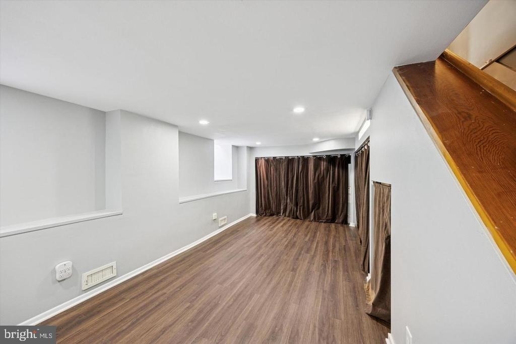 715 Rodman Street - Photo 12