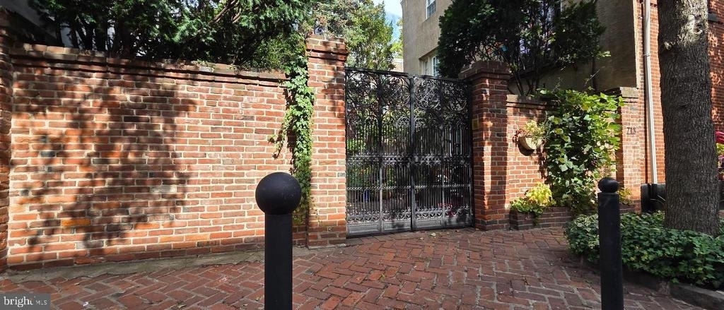 715 Rodman Street - Photo 27