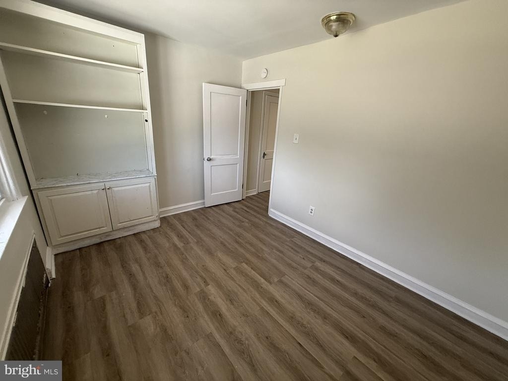 402 N Springfield Road - Photo 7
