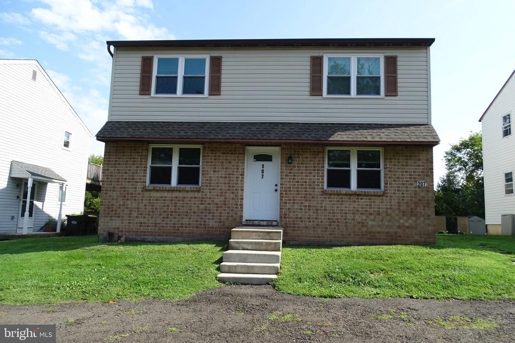 107 Hunter Way - Photo 0