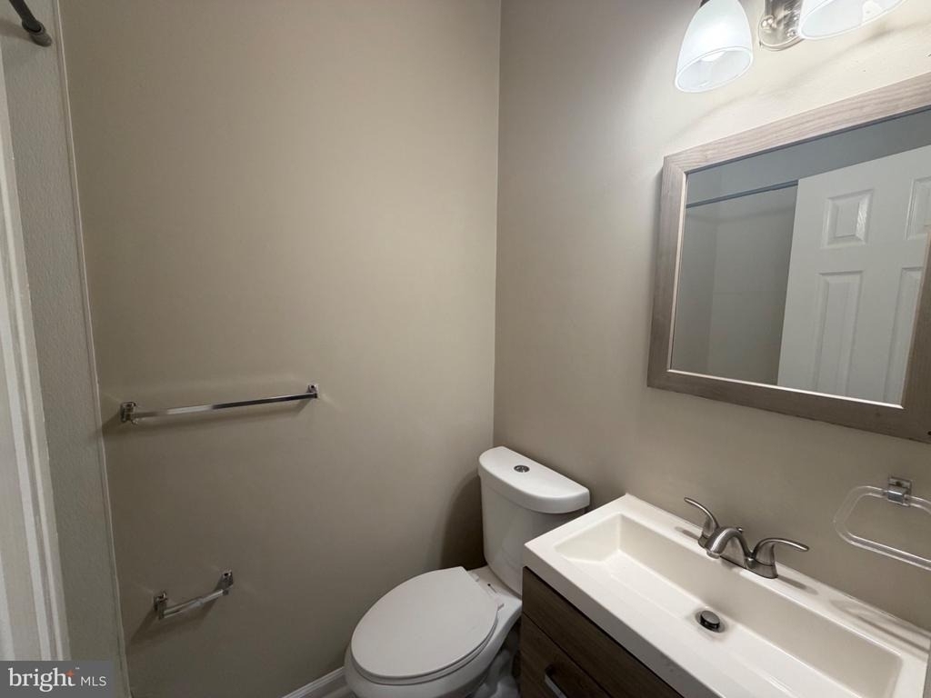 319 Academy Street - Photo 4