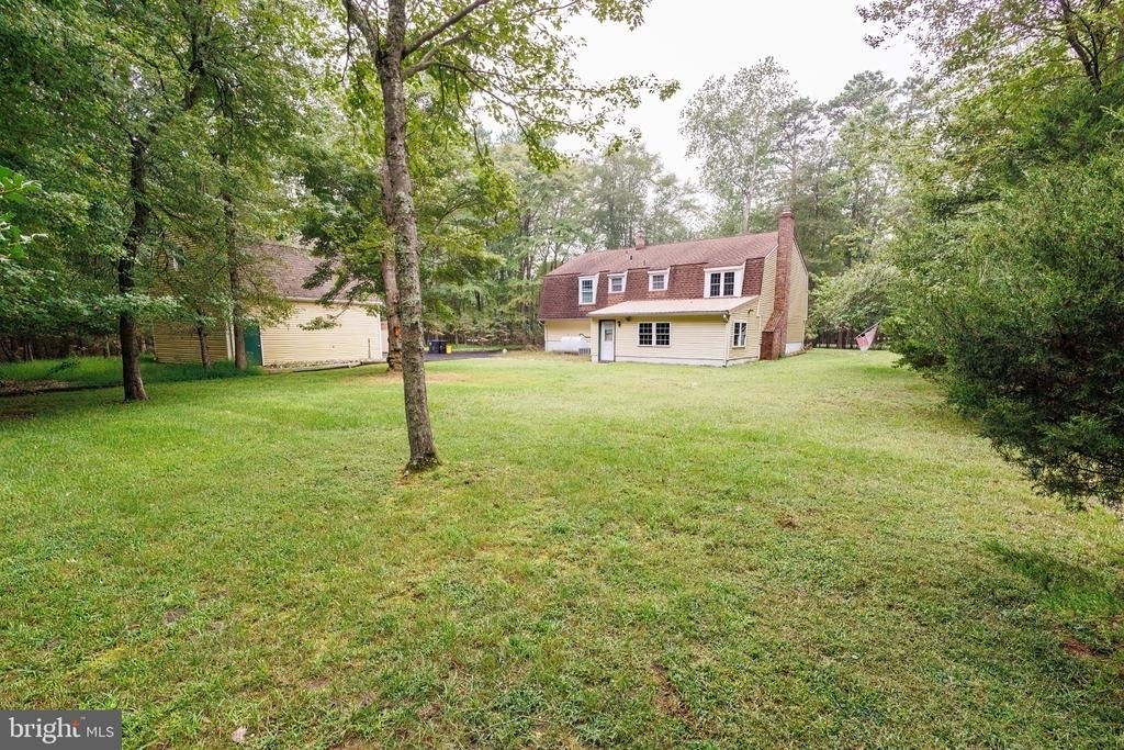 2294 Linden Avenue - Photo 8
