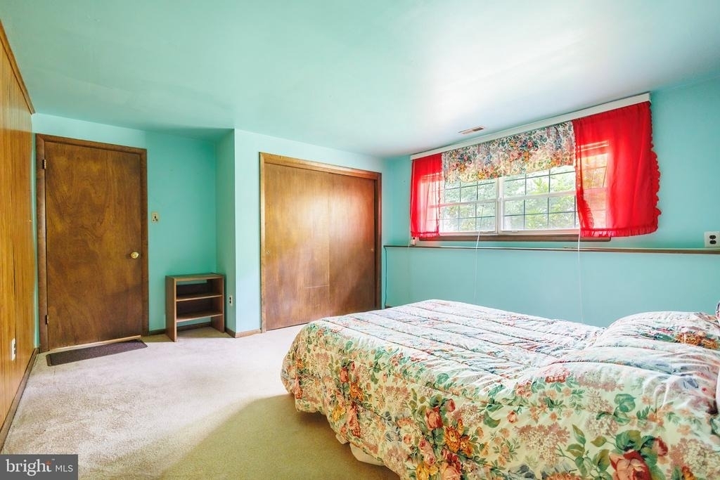 2294 Linden Avenue - Photo 37