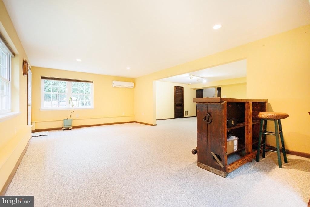 2294 Linden Avenue - Photo 40