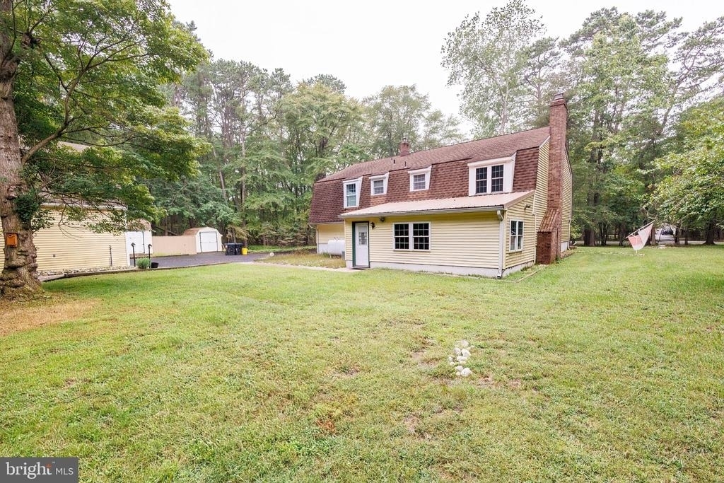2294 Linden Avenue - Photo 9