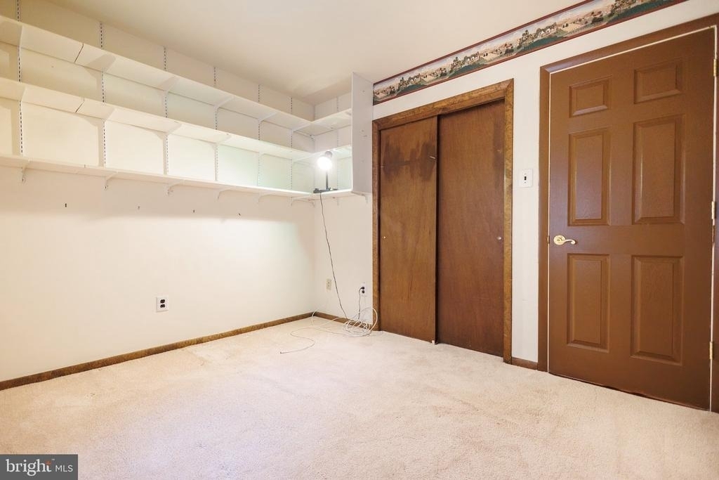 2294 Linden Avenue - Photo 33