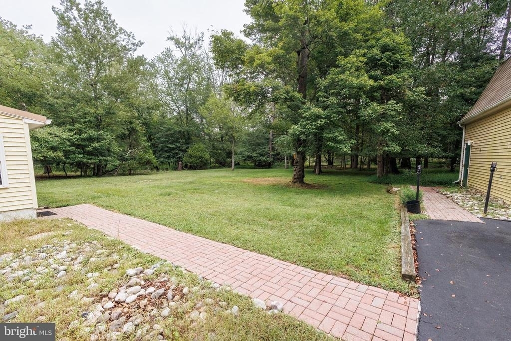 2294 Linden Avenue - Photo 7
