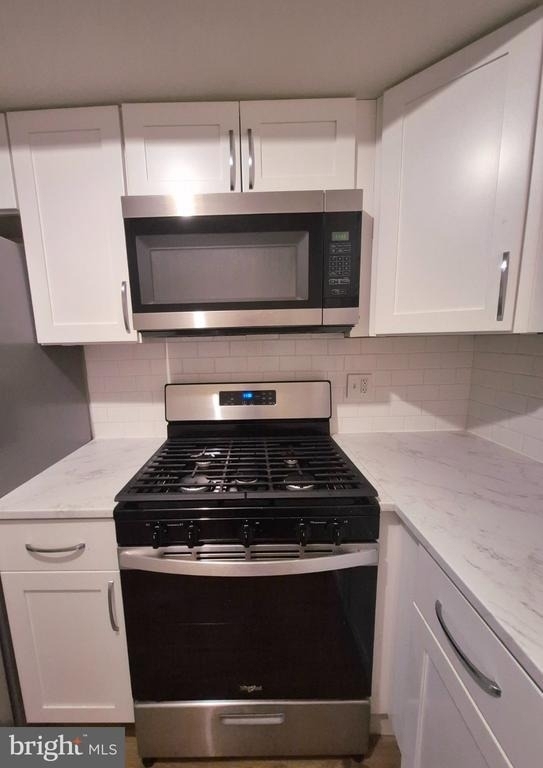411 Stiles Avenue - Photo 1