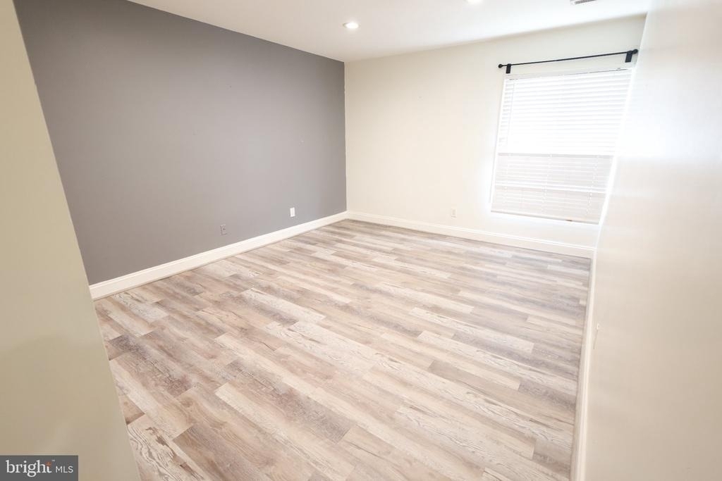 10107 Prince Place - Photo 8