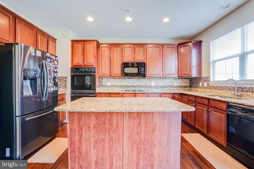 5408 Hartfield Avenue - Photo 10