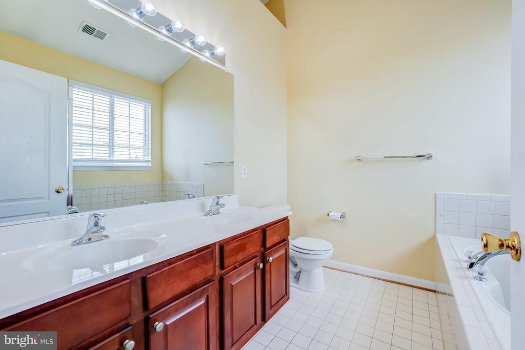 5408 Hartfield Avenue - Photo 20