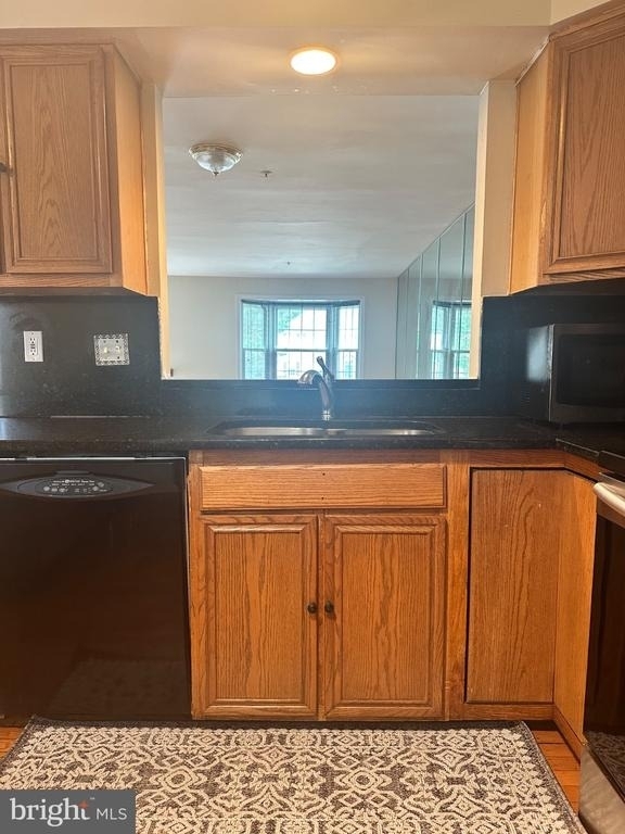 16424 Pleasant Hill Court - Photo 9