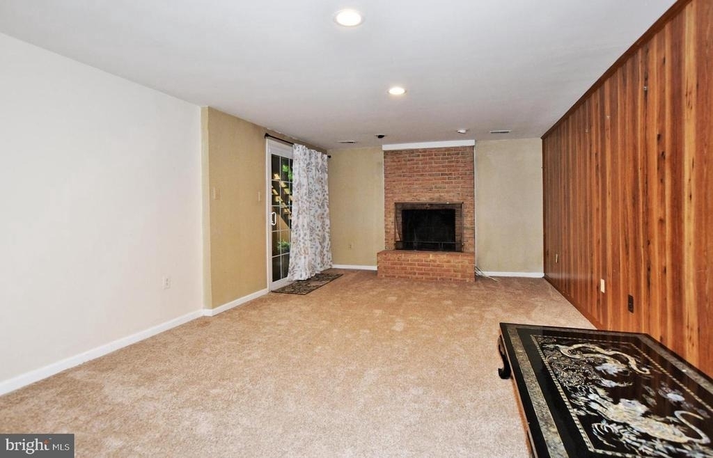 10121 Crestberry Place - Photo 32