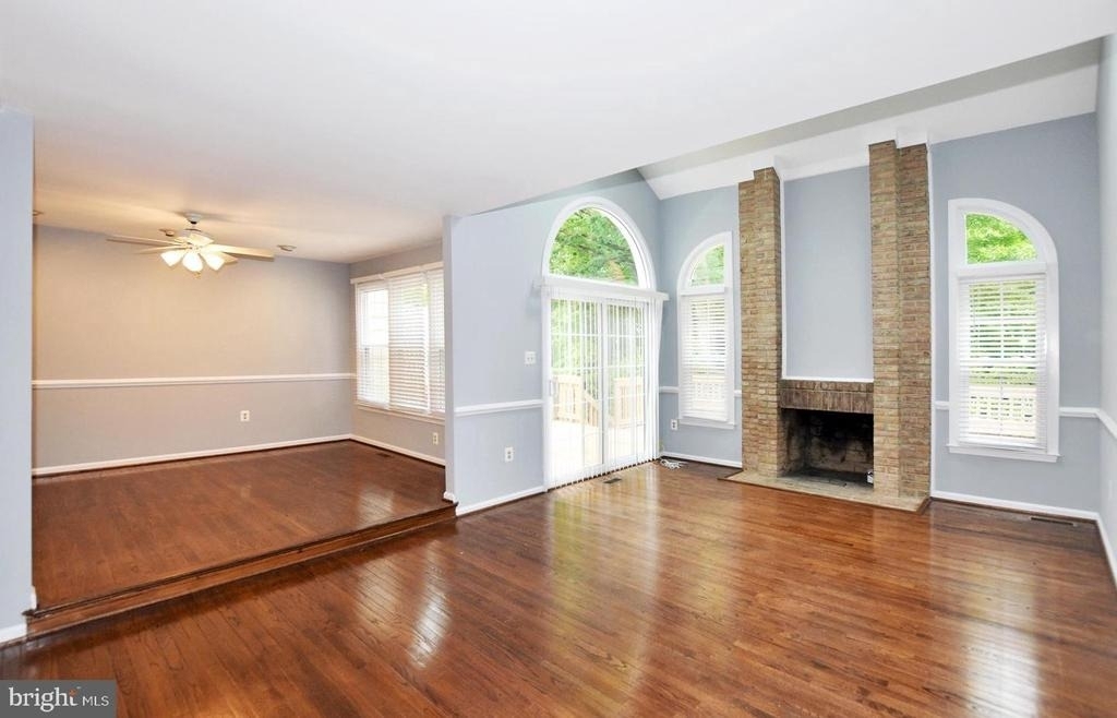 10121 Crestberry Place - Photo 18