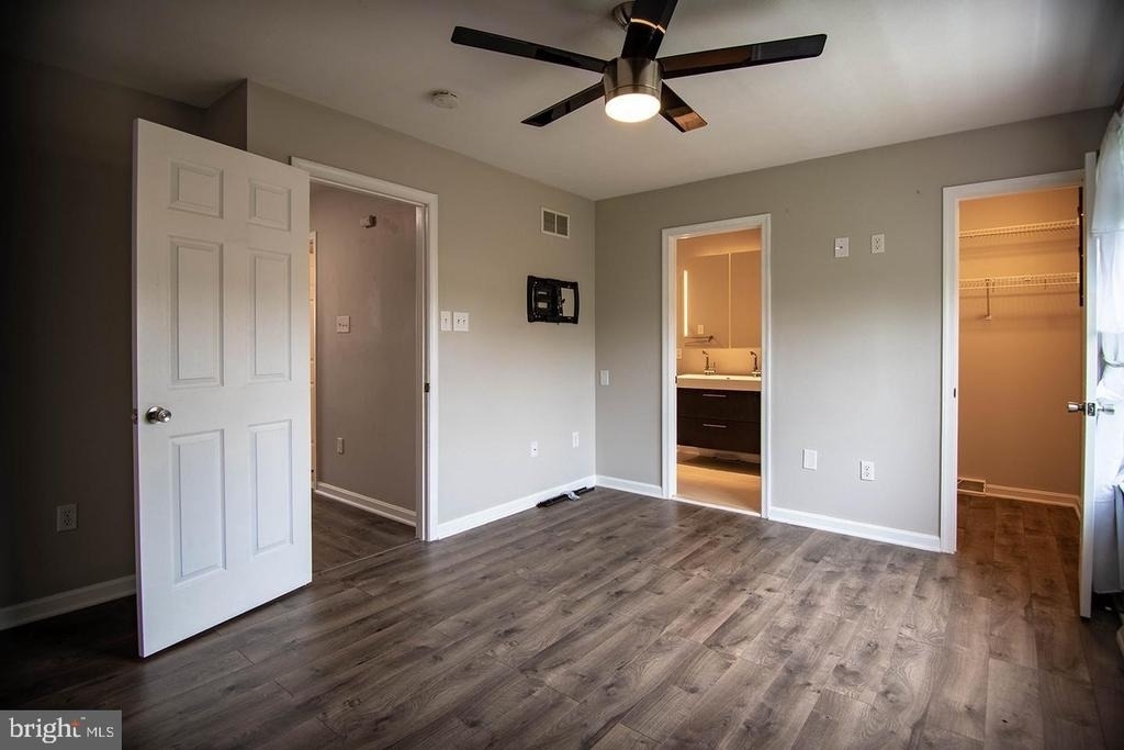 5620 Queen Anne Court - Photo 12