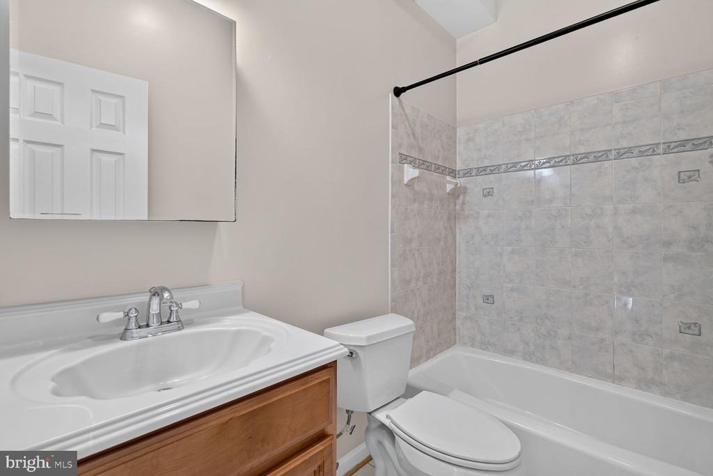 541 Florida Avenue Nw - Photo 3