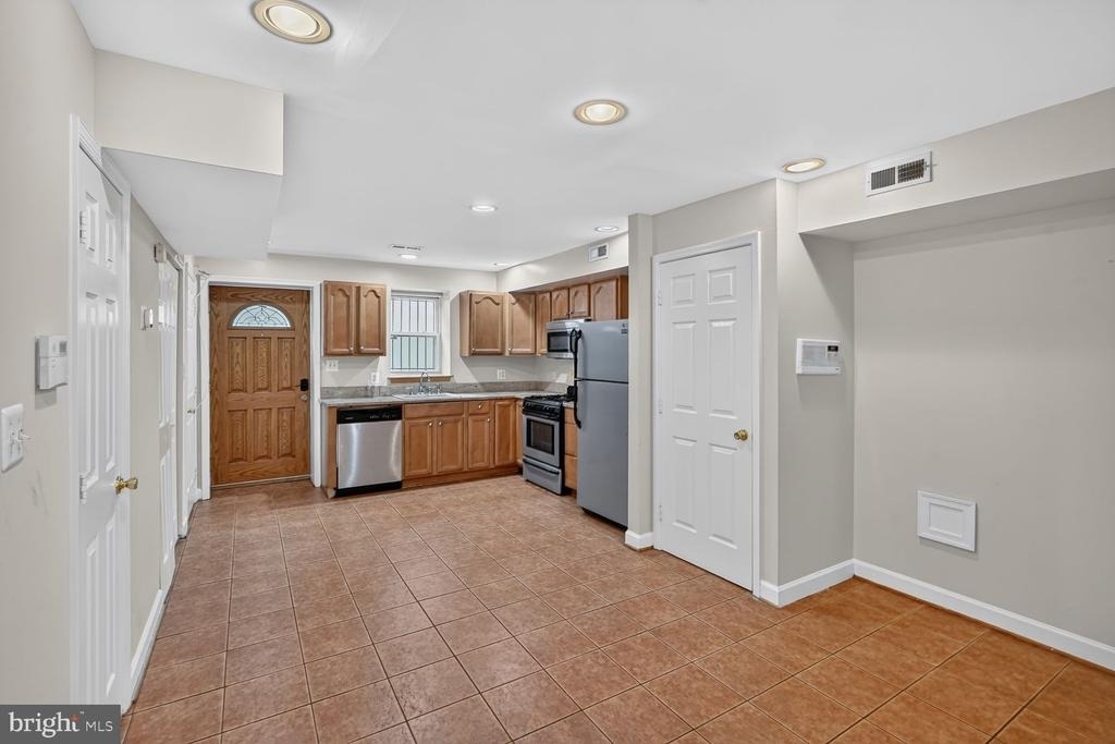 541 Florida Avenue Nw - Photo 8