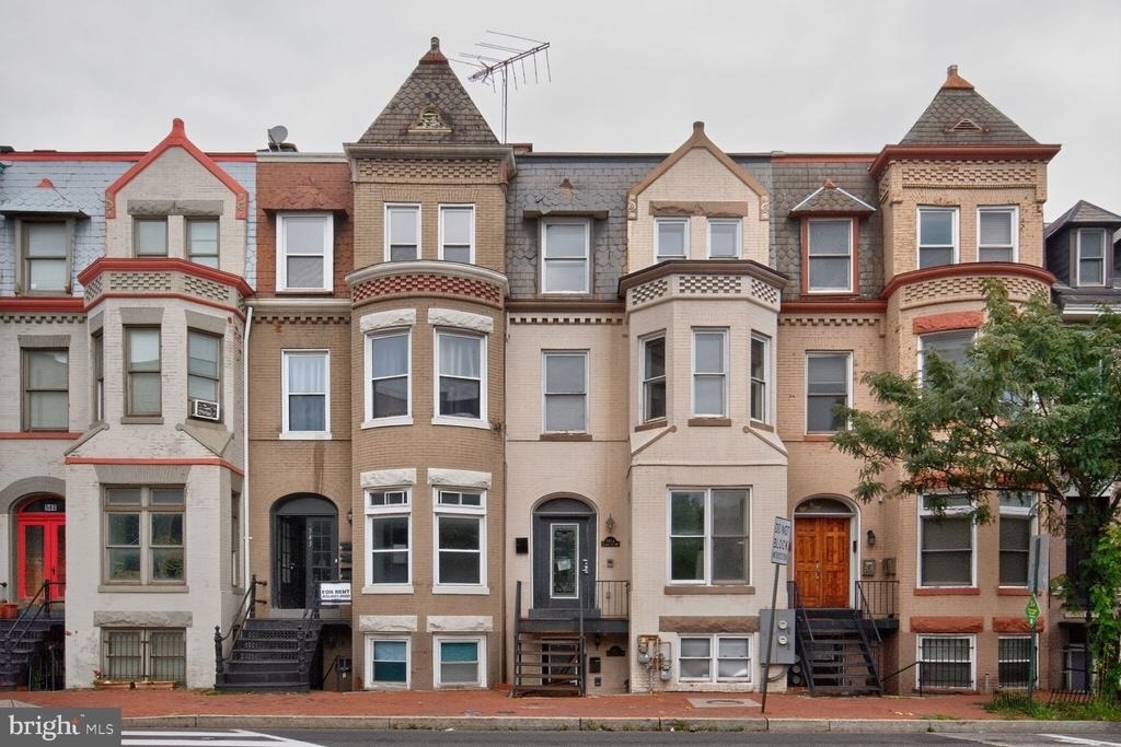 541 Florida Avenue Nw - Photo 0