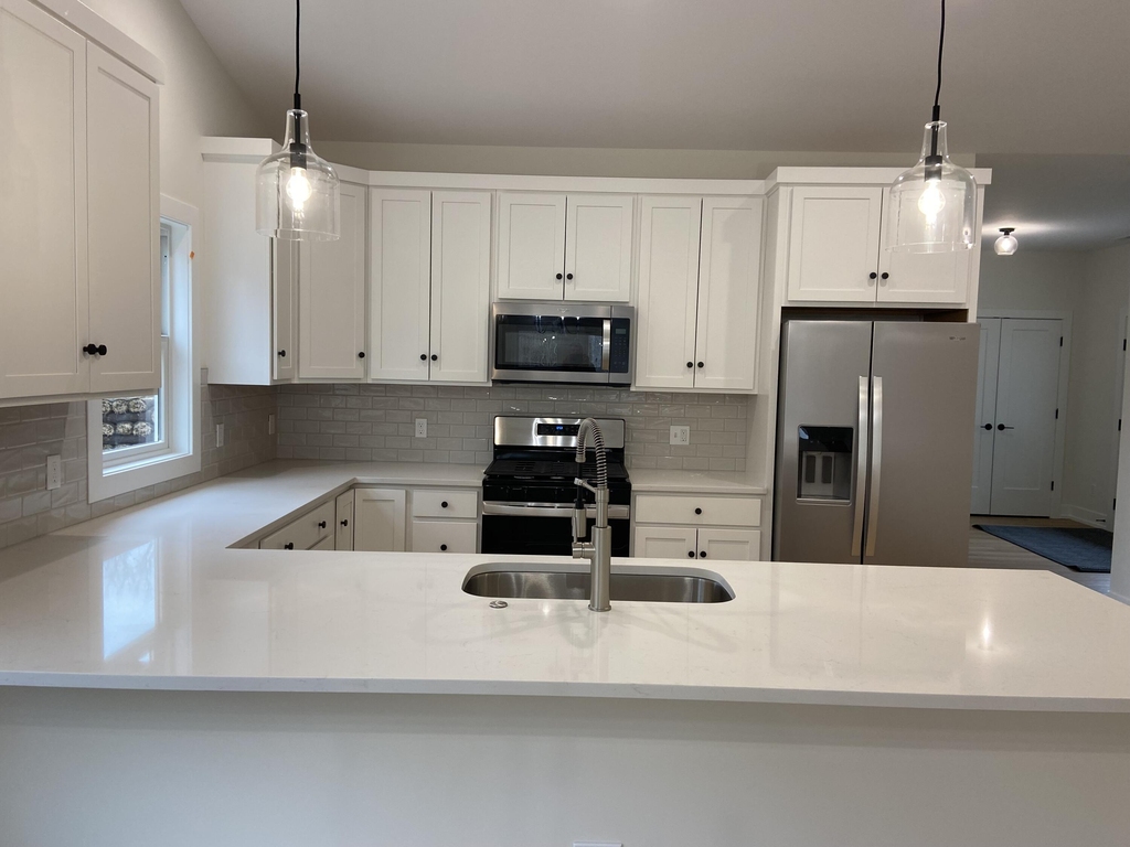 723 Violet Way - Photo 7